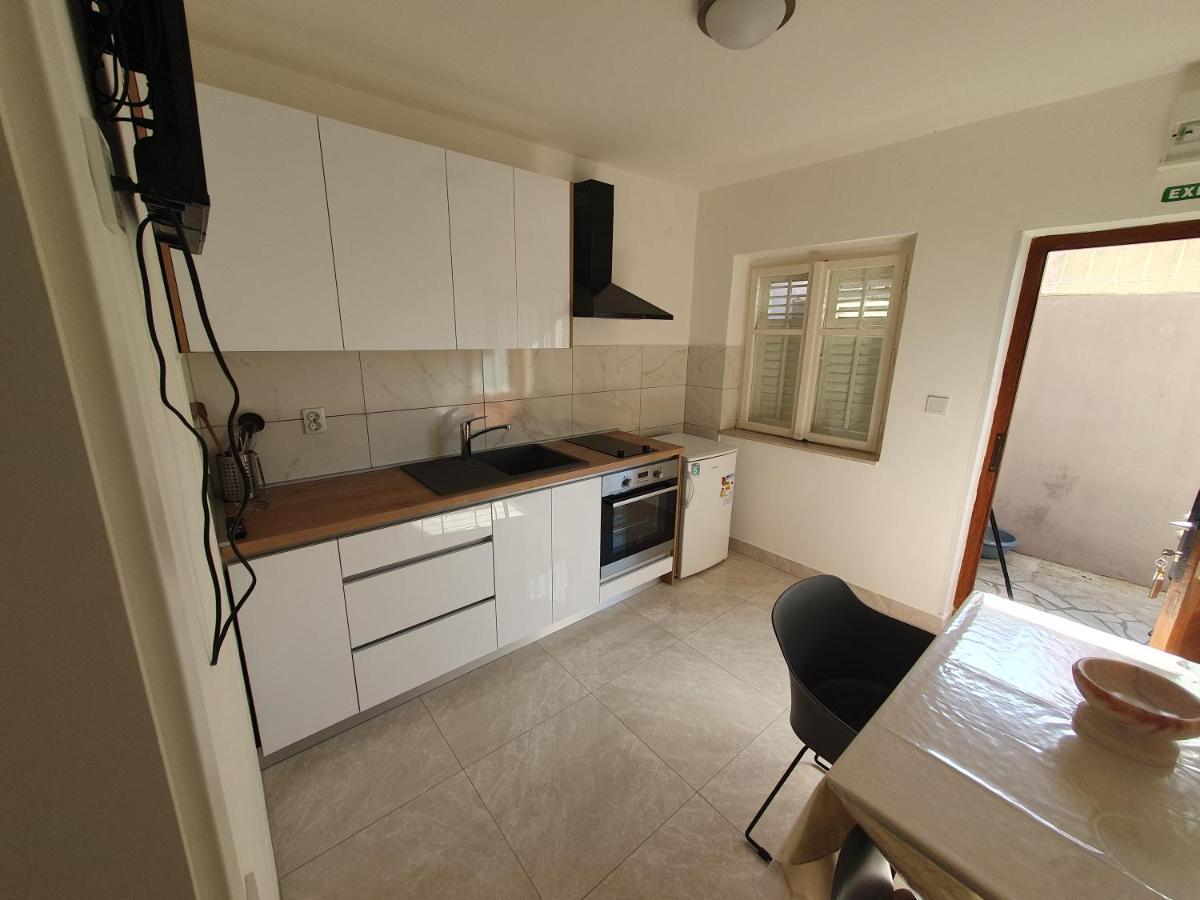 Apartments Vila Dana Дубровник Экстерьер фото